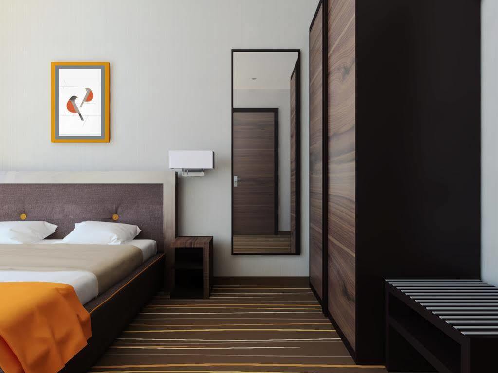 Taurus City Hotel Lviv Exterior photo